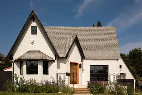 estilo tudor moderno|tudor house architecture.